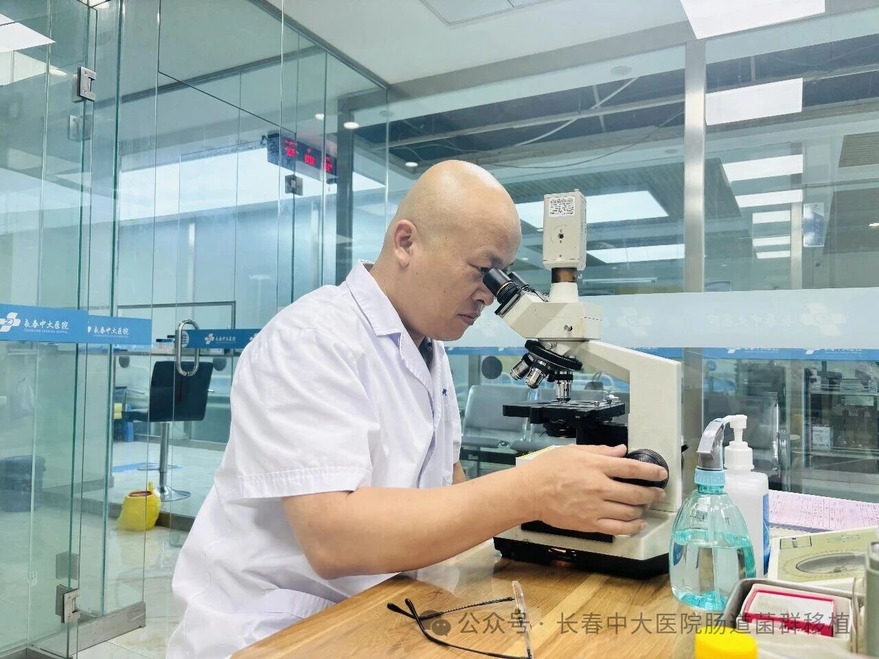 新余市|高朋磊医师：左手男科临床，右手肠道菌群移植深入研究